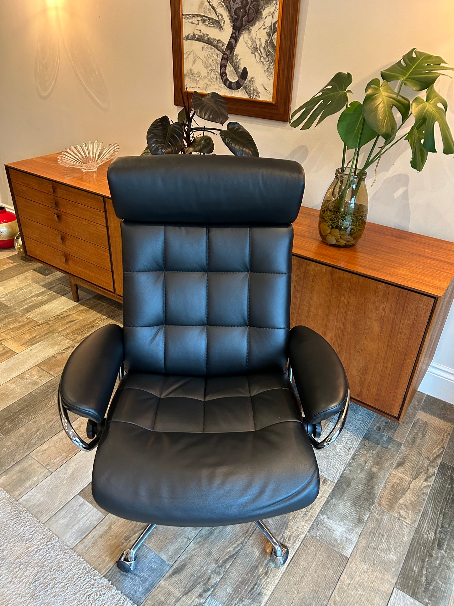 Erokness Stressless London Recliner in Black Leather