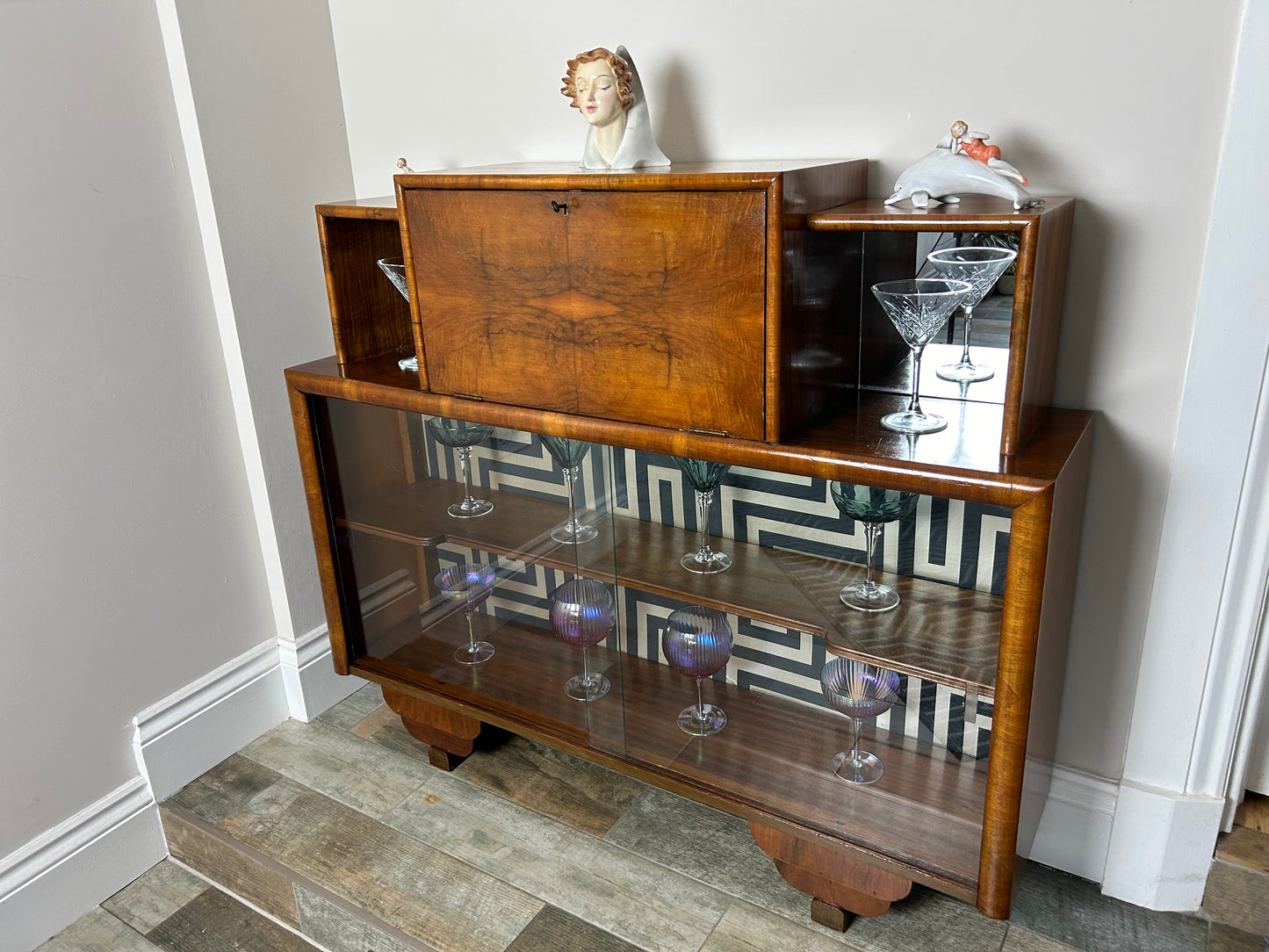 Cocktail Cabinet/Art Deco Vintage
