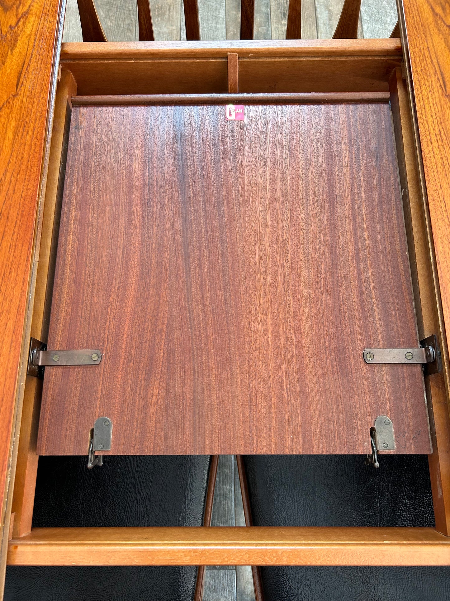 G Plan Brasilia teak MCM Extending Dining Table and 6 chairs