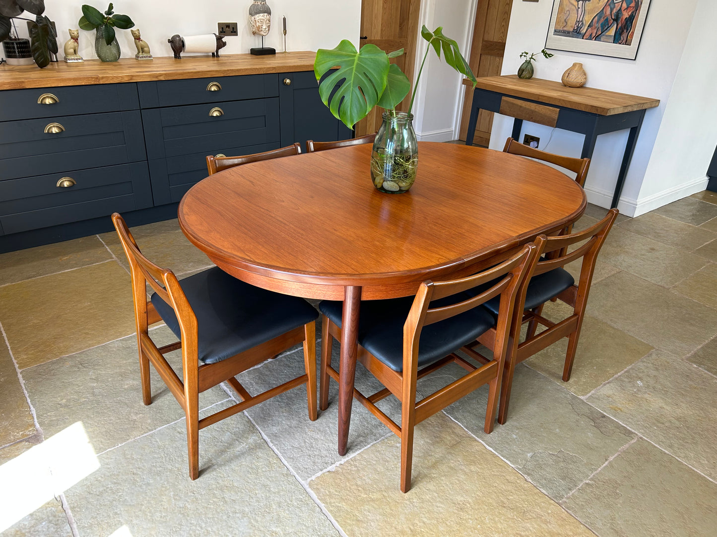 G Plan Vintage Fresco extending Dining Table and 6 Mid Century chairs