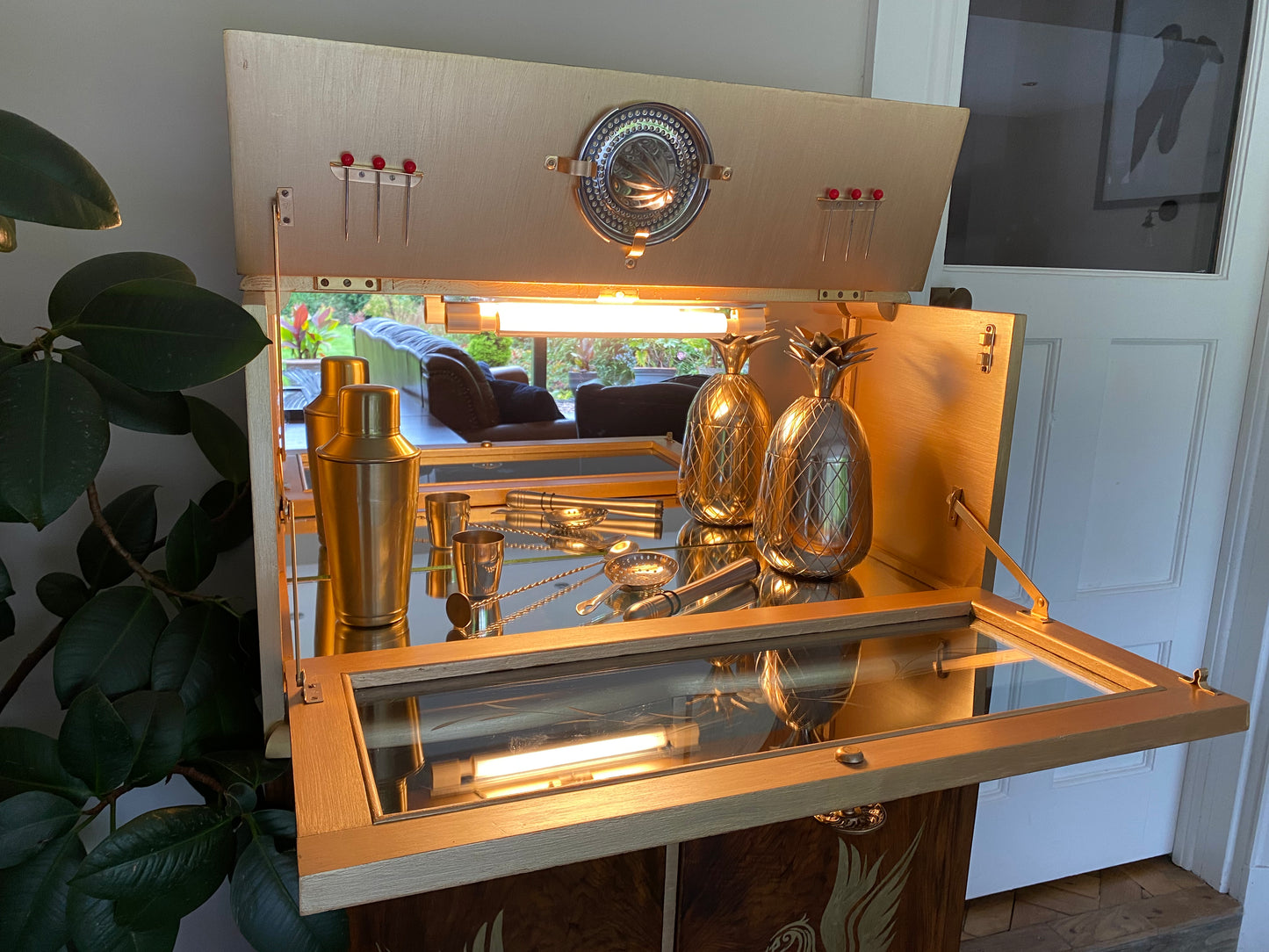 Cocktail/drinks cabinet vintage