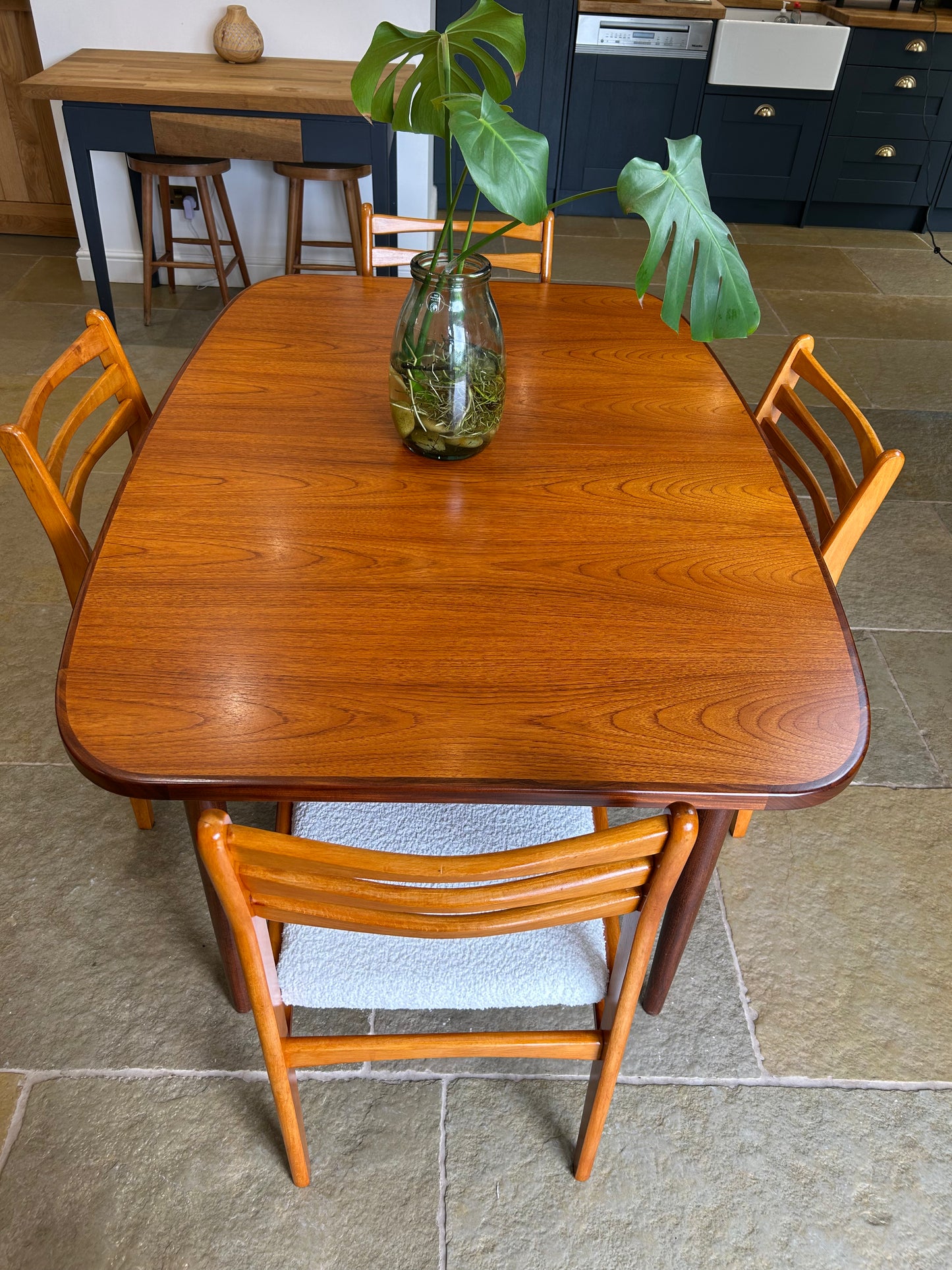 G Plan Vintage extending dining table and 4 mid century chairs