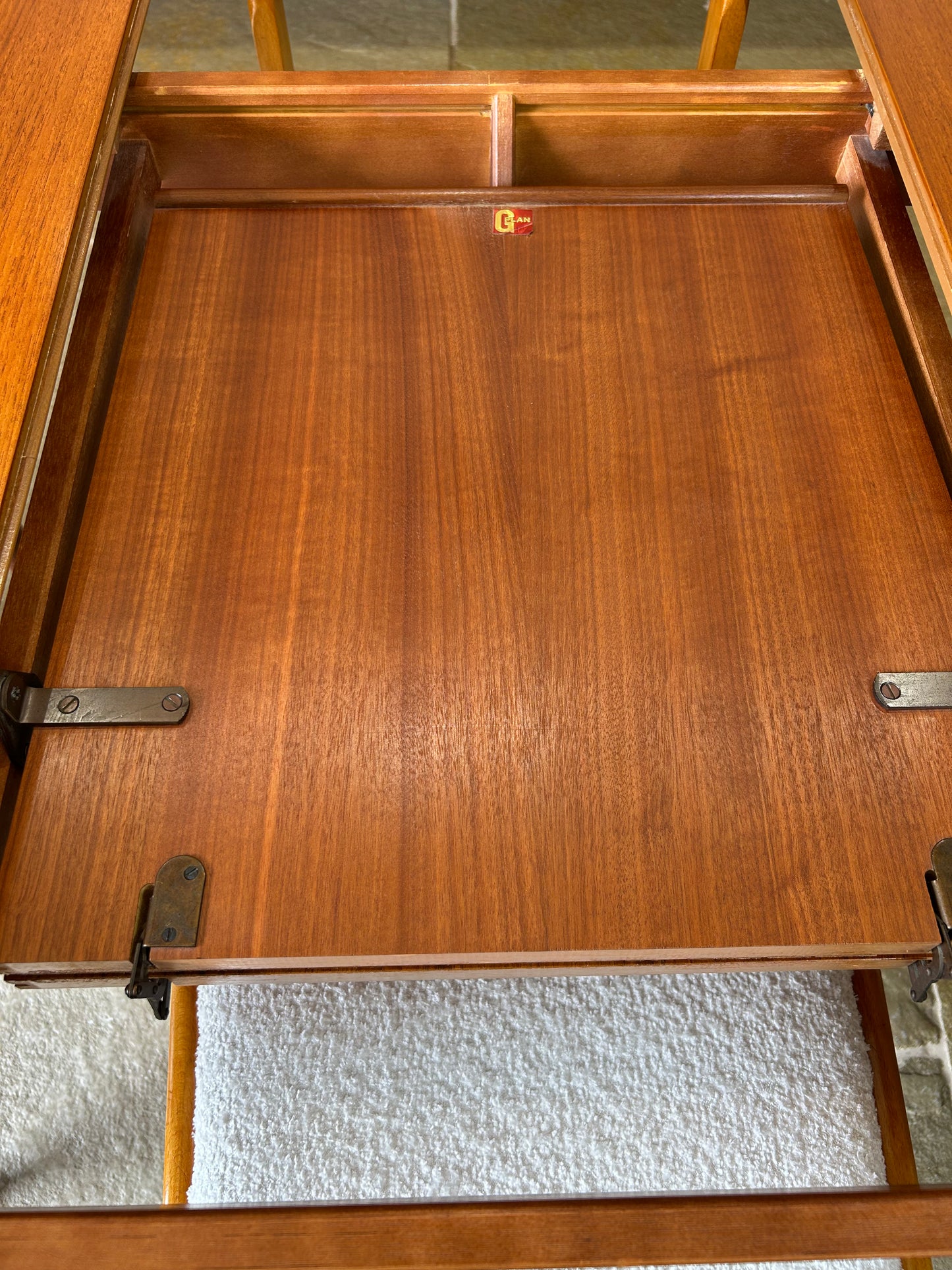 G Plan Vintage extending dining table and 4 mid century chairs