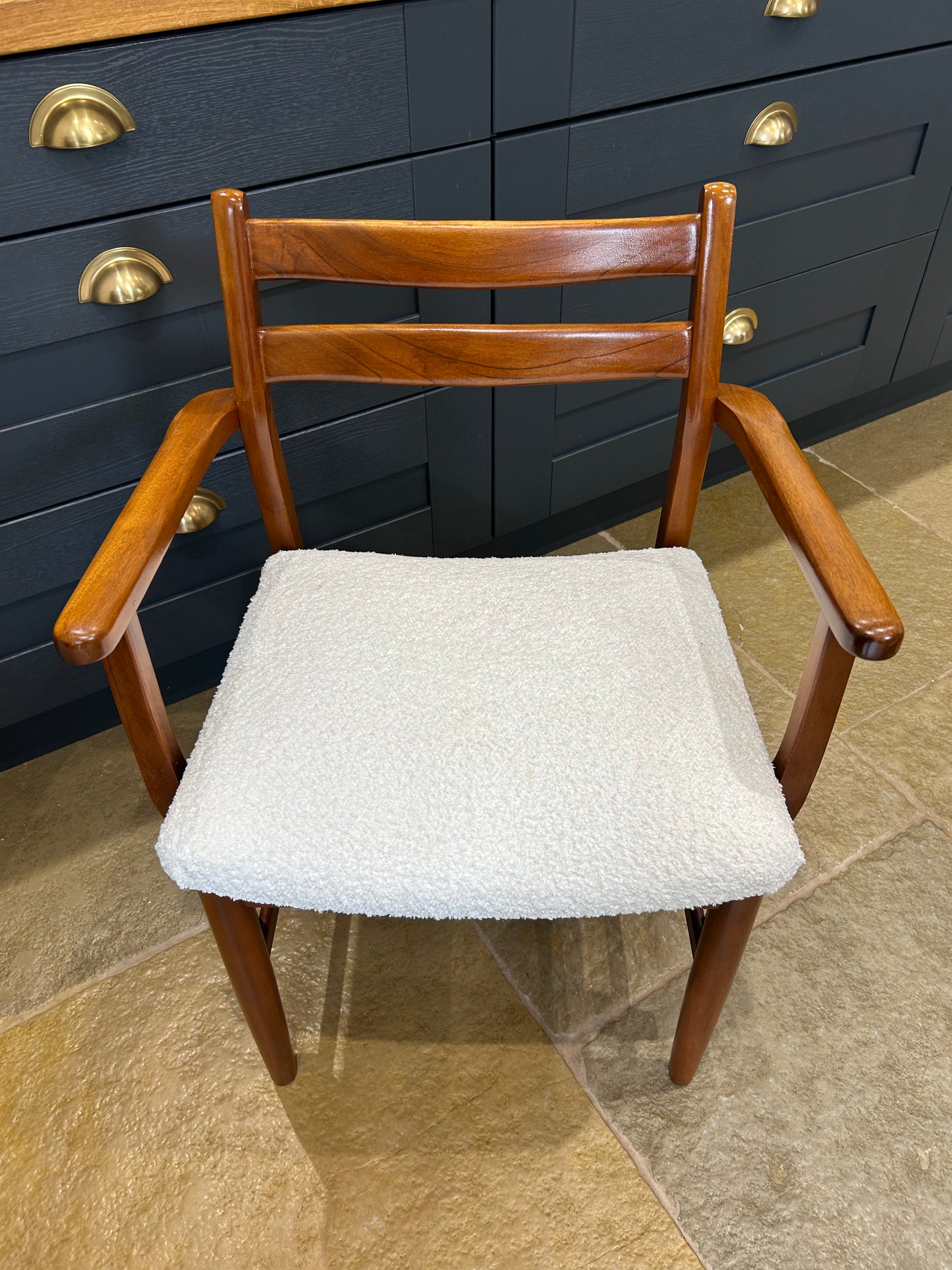 G Plan Fresco Vintage extending Dining Table and 6 mid century chairs