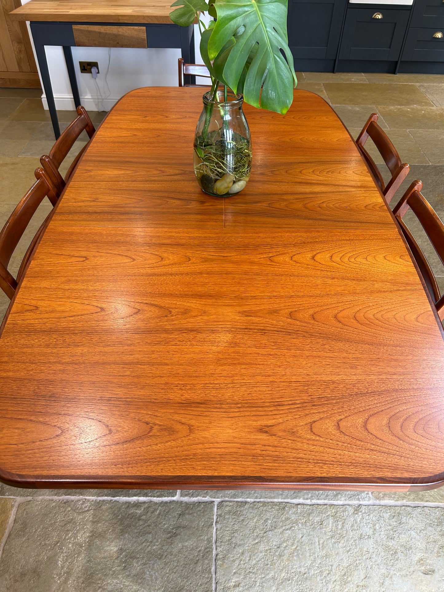 G Plan Fresco Vintage extending Dining Table and 6 mid century chairs