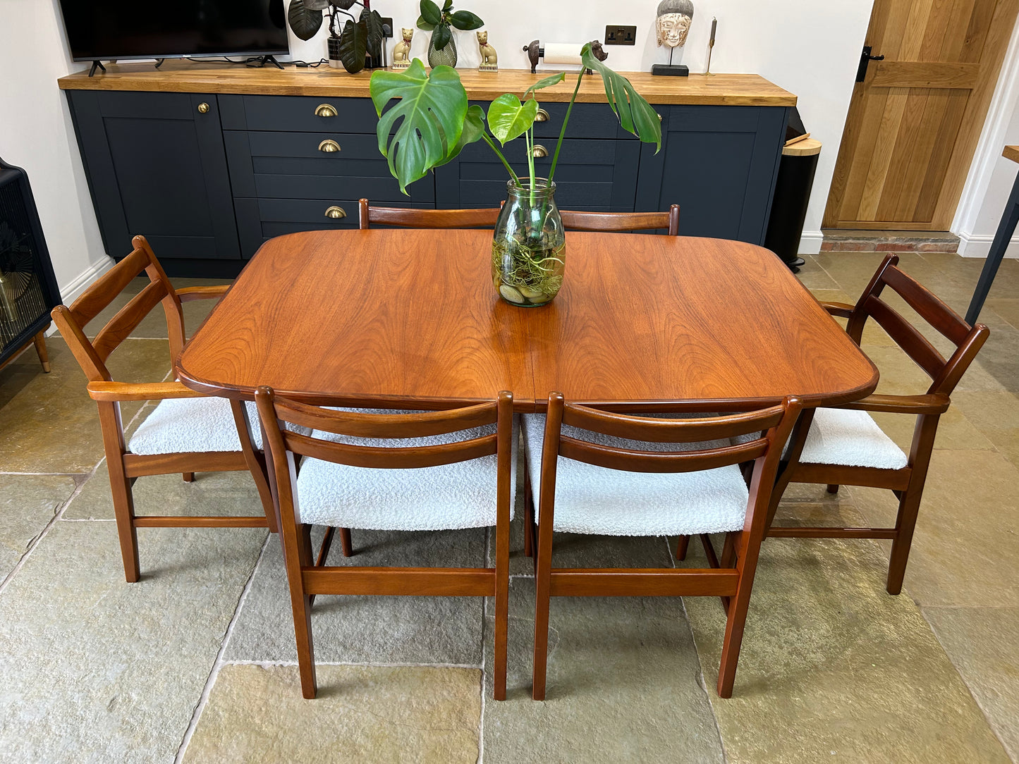 G Plan Fresco Vintage extending Dining Table and 6 mid century chairs