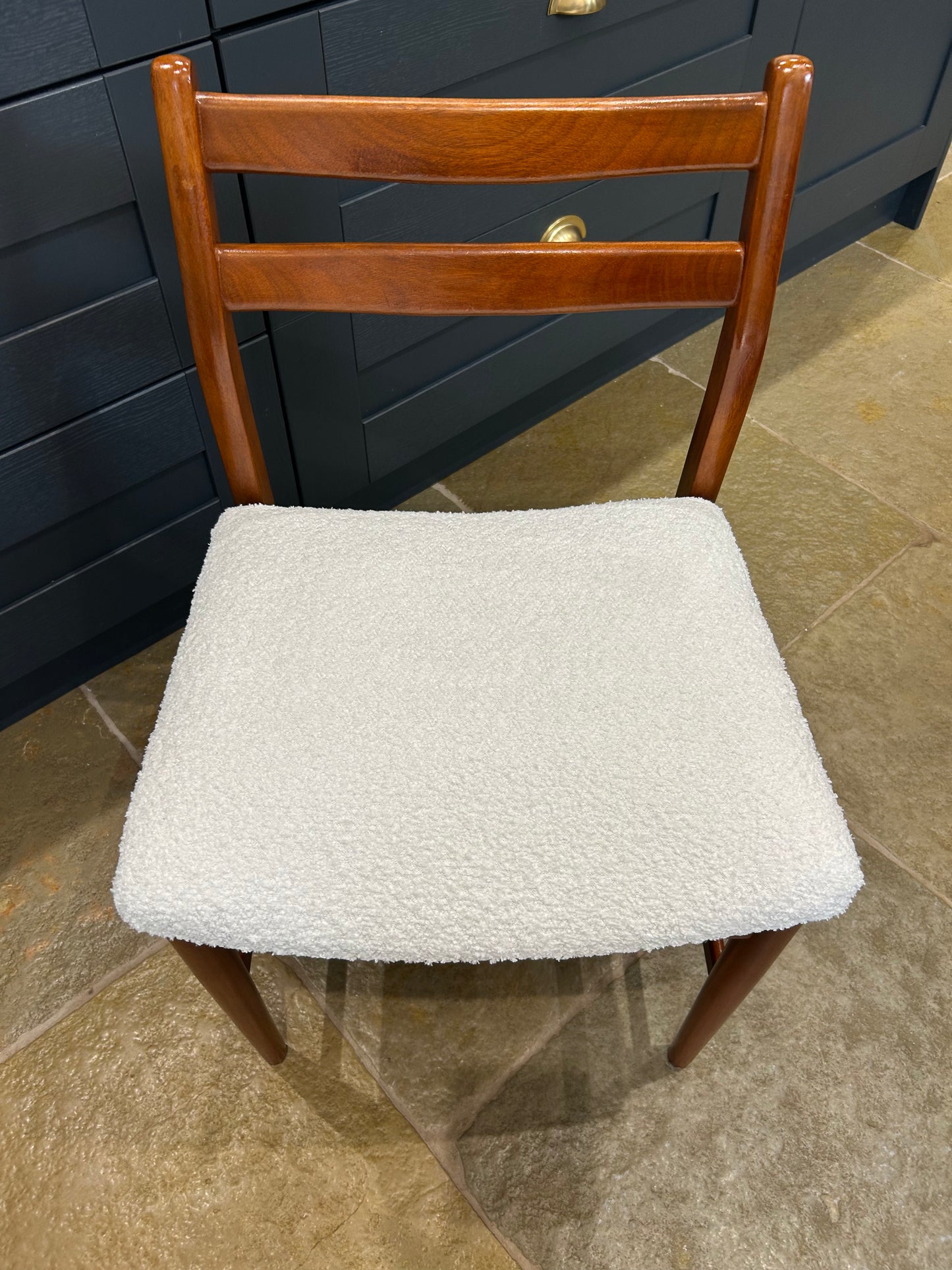 G Plan Fresco Vintage extending Dining Table and 6 mid century chairs