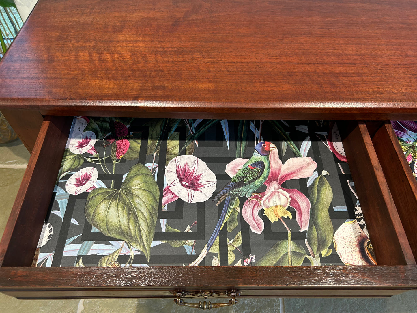 Vintage mahogany side table