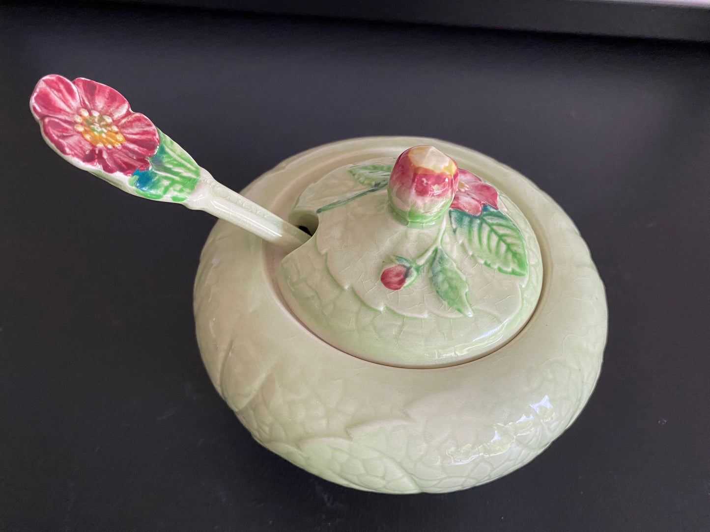 Jam pot Carlton ware