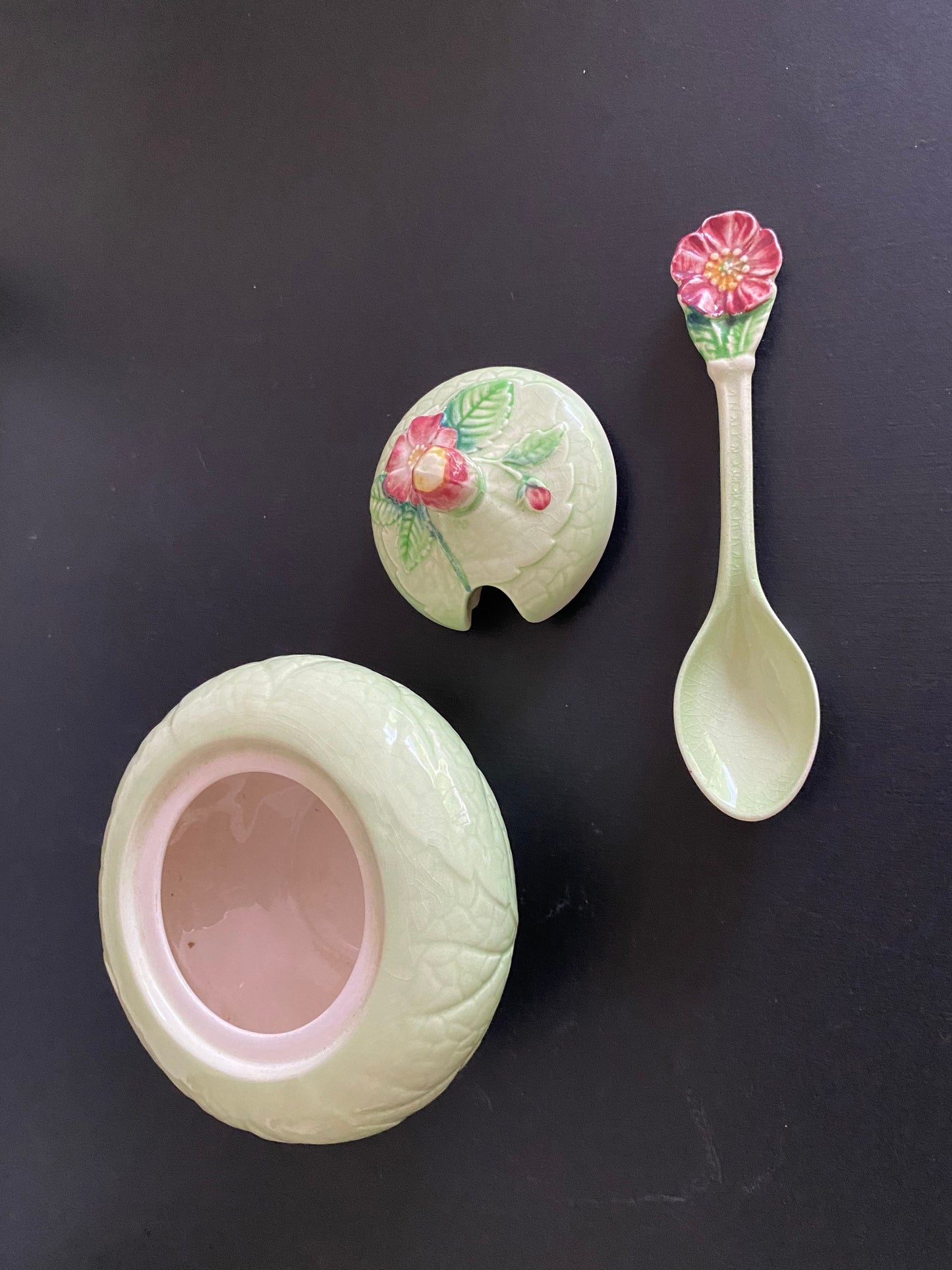 Jam pot Carlton ware