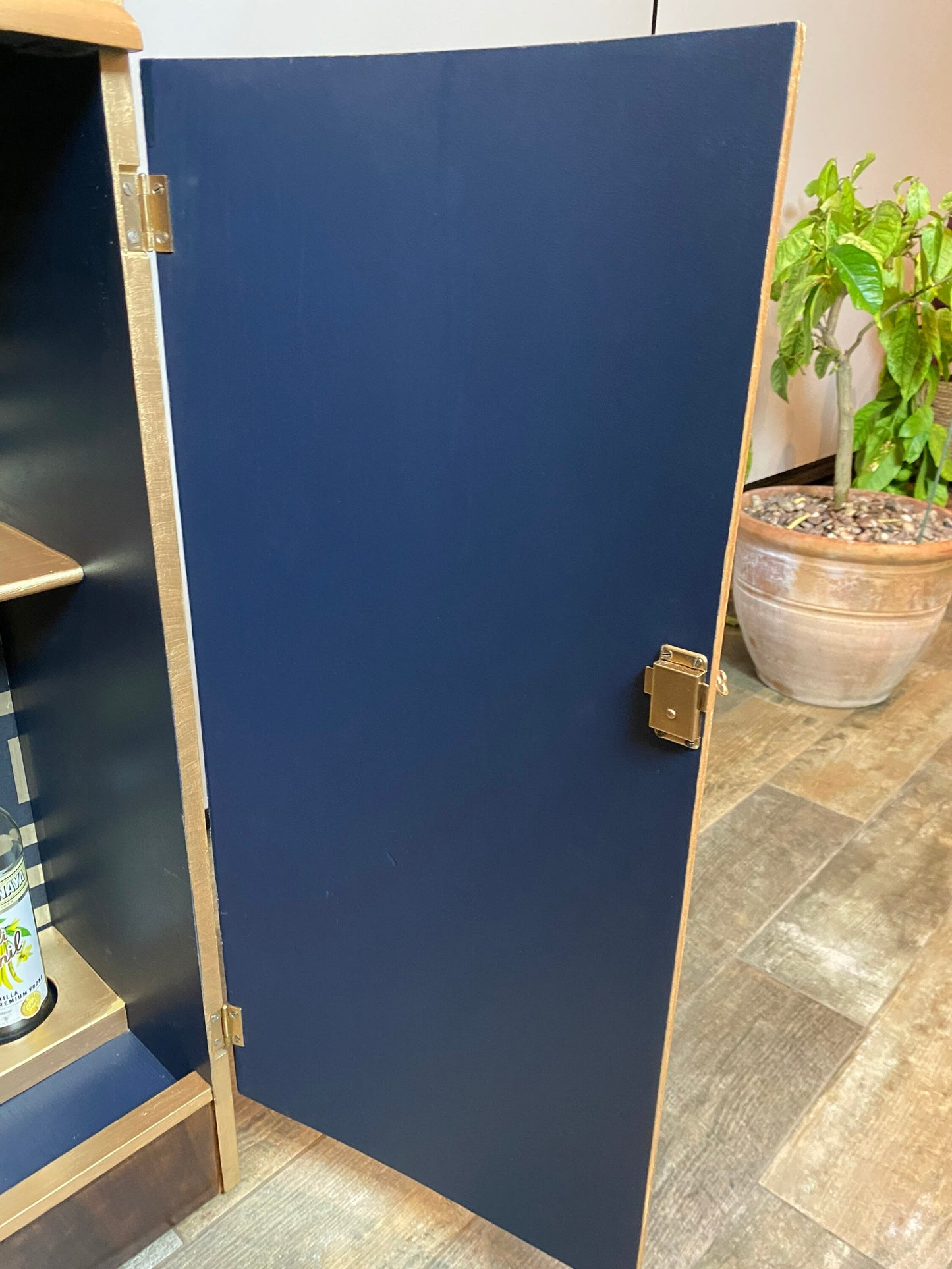 Cocktail/drinks cabinet vintage