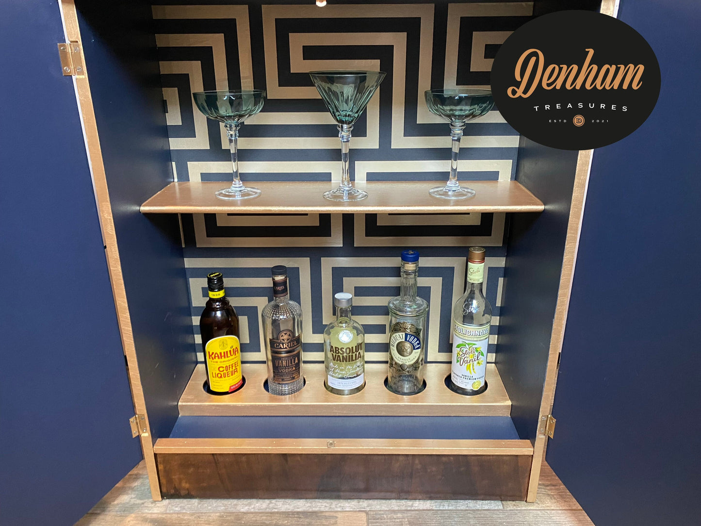 Cocktail/drinks cabinet vintage